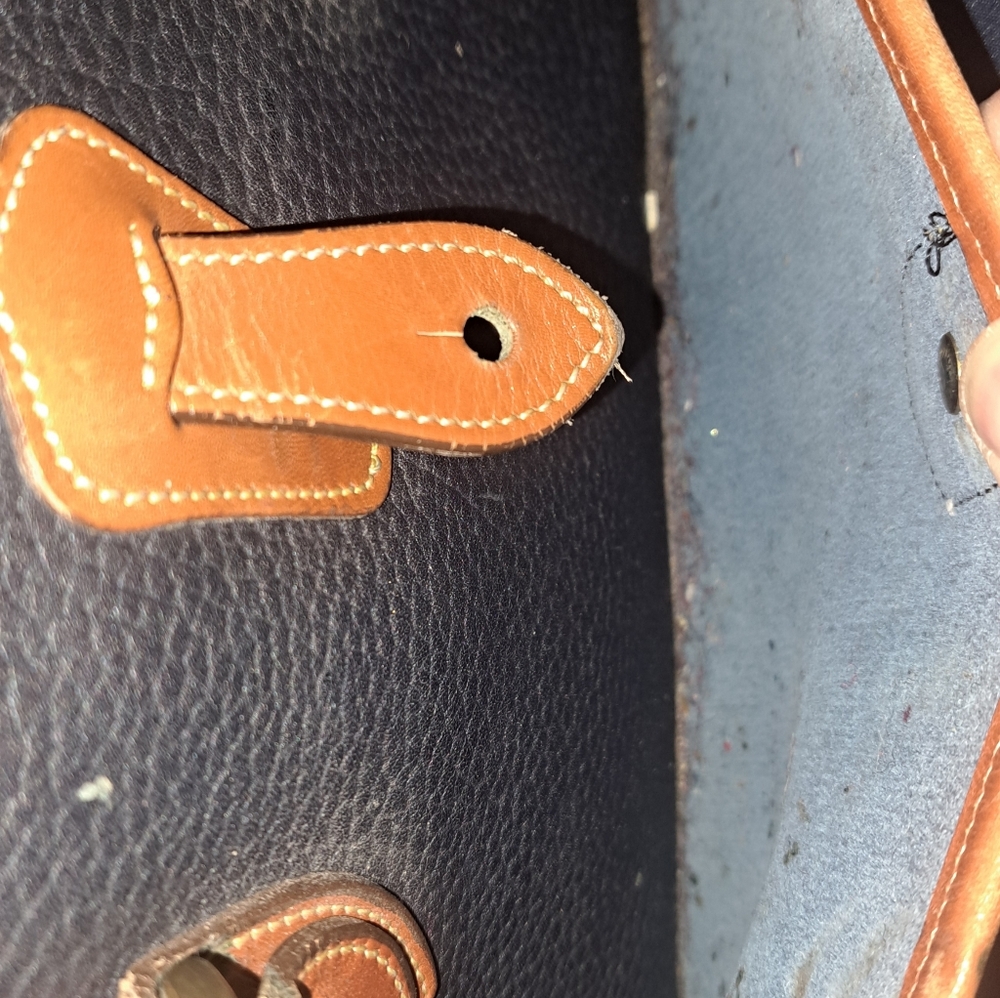2 Vintage Dooney & Bourke Purses - Picture 8 of 16